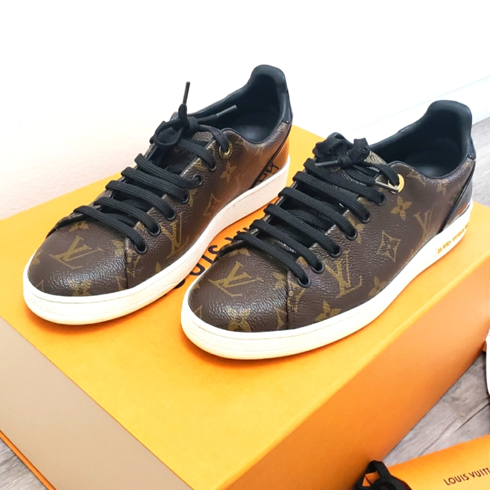 100% Authentic Louis Vuitton FrontRow canvas sneaker, Sz 38